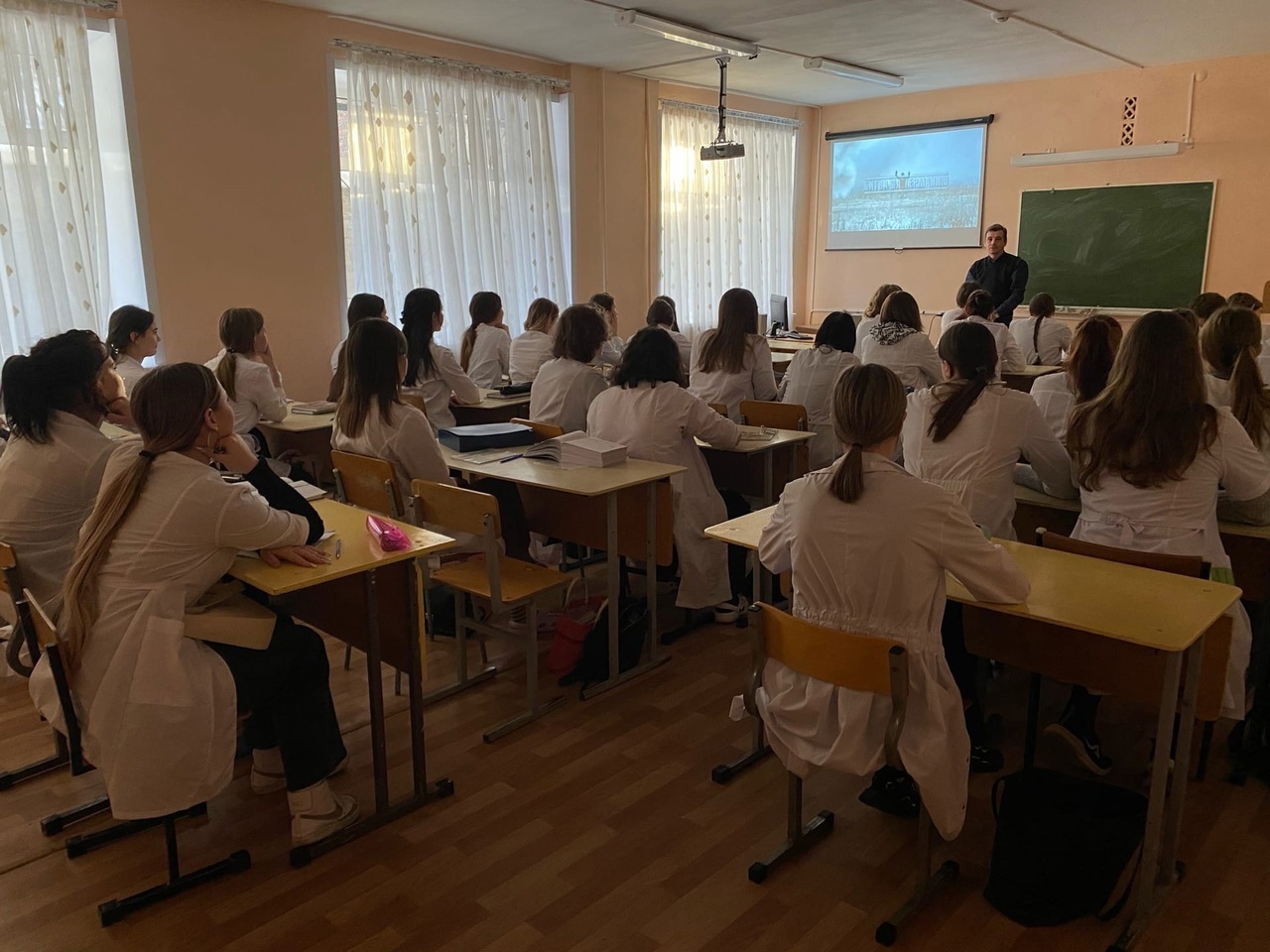 Студентам Курганского базового медицинского колледжа рассказали о памятной дате военной истории Отечества