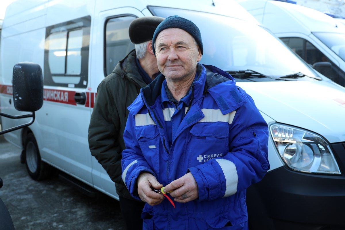 В канун Нового года образовательные и медицинские учреждения Курганской области получили новый транспорт