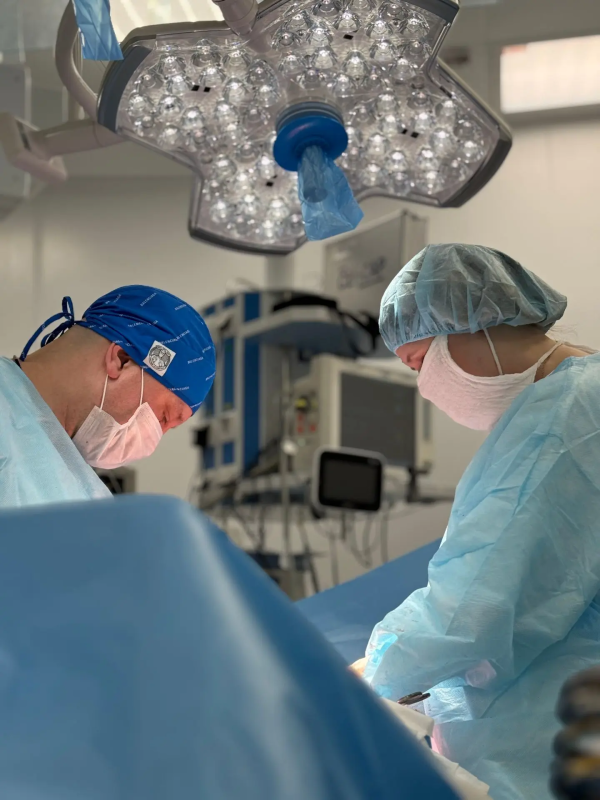 Бригадой хирургов Курганского областного онкологического диспансера успешно проведена высокотехнологичная операция.