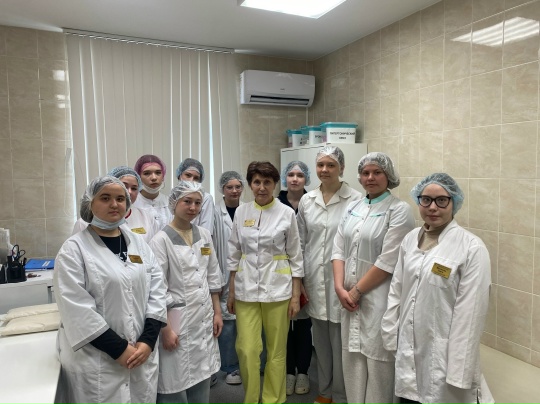 В отделении дневного стационара Регионального эндокринологического центра прошла необычная встреча с участием студентов медицинского колледжа. ﻿