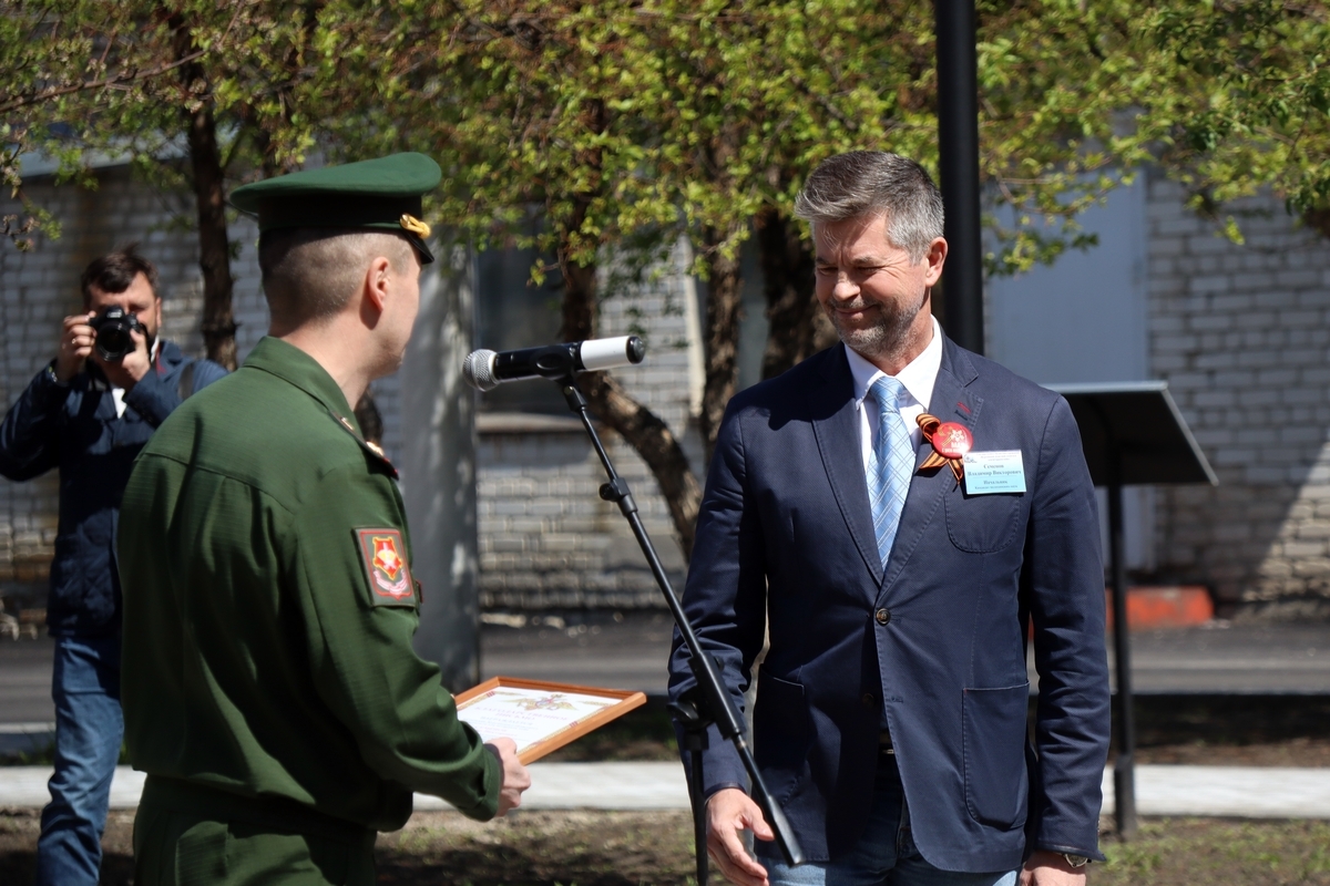 Замгубернатора Наталья Кирилова поздравила с наступающим Днём Победы пациентов и сотрудников областного госпиталя ветеранов войн