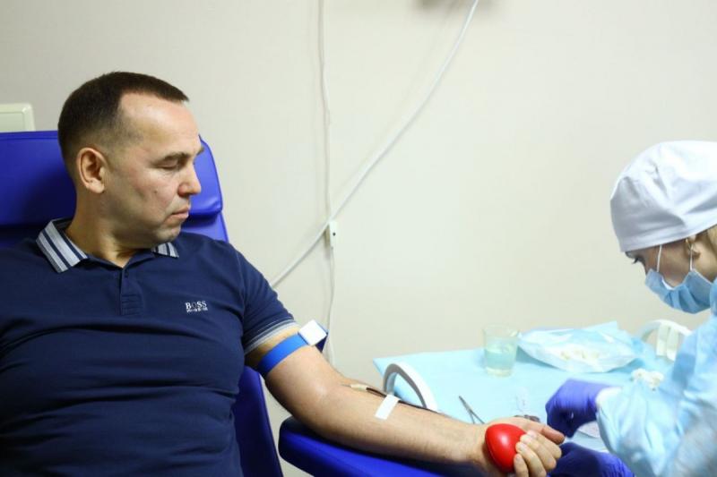 Губернатор Курганской области Вадим Шумков сдал кровь в рамках акции в поддержку пострадавших в теракте в "Крокус Сити Холле"