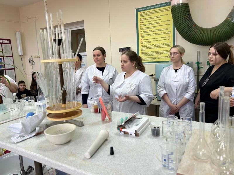 22 марта 2025 года, в Курганском базовом медицинском колледже прошёл День открытых дверей «Шаг в профессию»