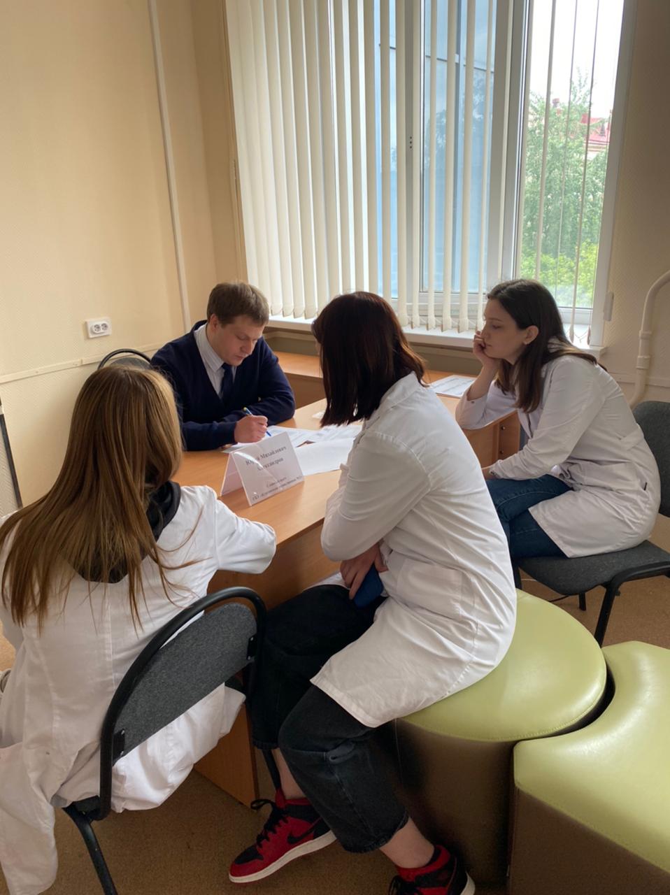 31 мая и 1 июня руководители медицинских организаций Курганской области проводили встречи со студентами-целевиками Курганской области 6 курса Тюменской медицинской академии по специальности "Терапия" и "Педиатрия".