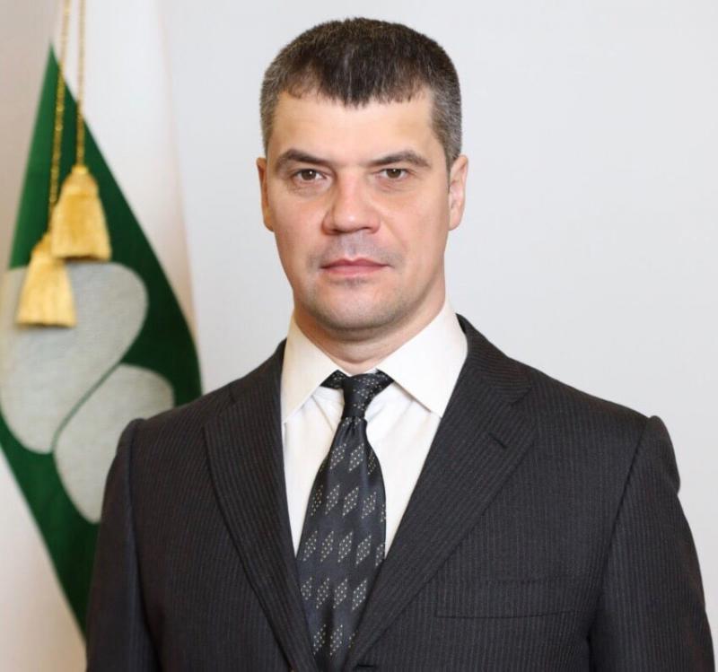 Уважаемые жители Курганской области! Дорогие ветераны!  От имени коллектива Департамента здравоохранения Курганской области и от меня лично примите сердечные и искренние