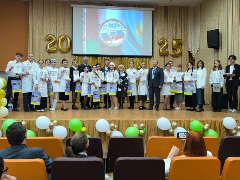 В Курганском базовом медицинском колледже состоялся  ХI Международный форум студенческих и педагогических инициатив «Здоровое поколение – богатство страны»