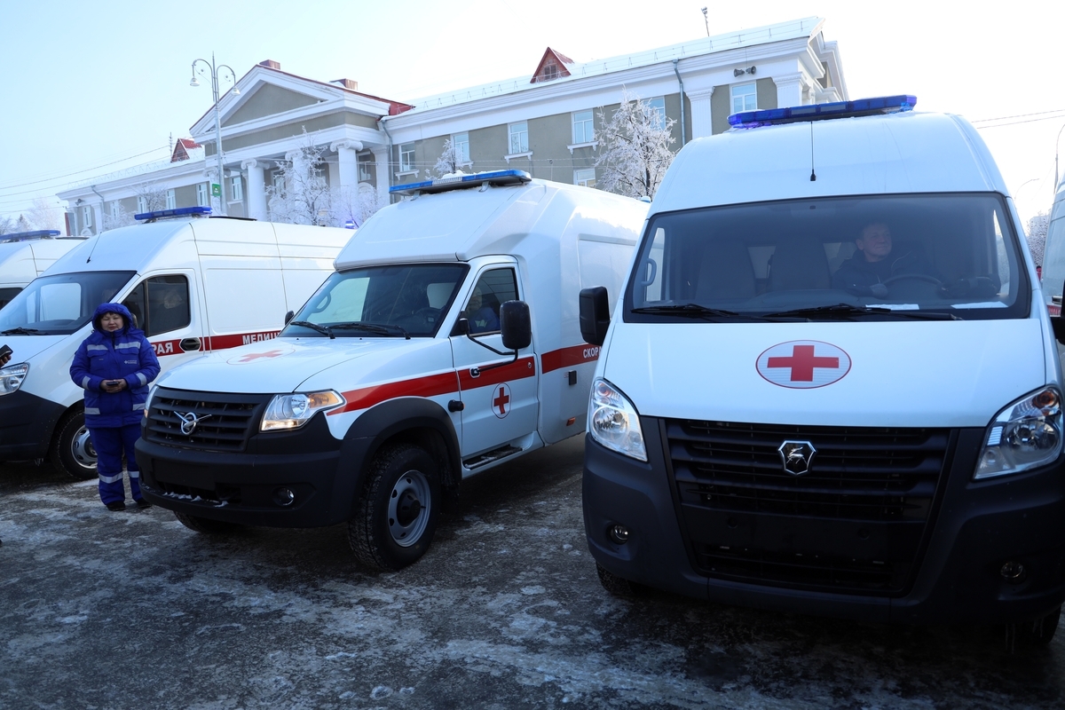 В канун Нового года образовательные и медицинские учреждения Курганской области получили новый транспорт