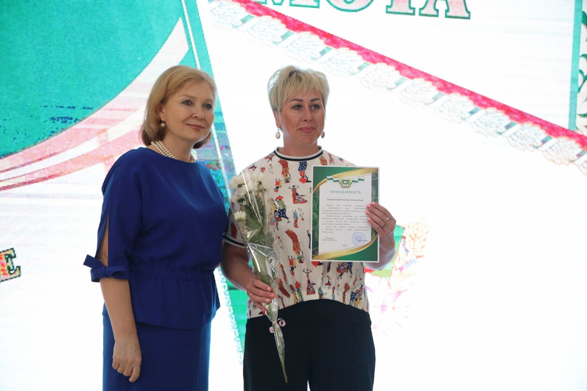 Медицинских работников Курганской области поздравили с профессиональным праздником