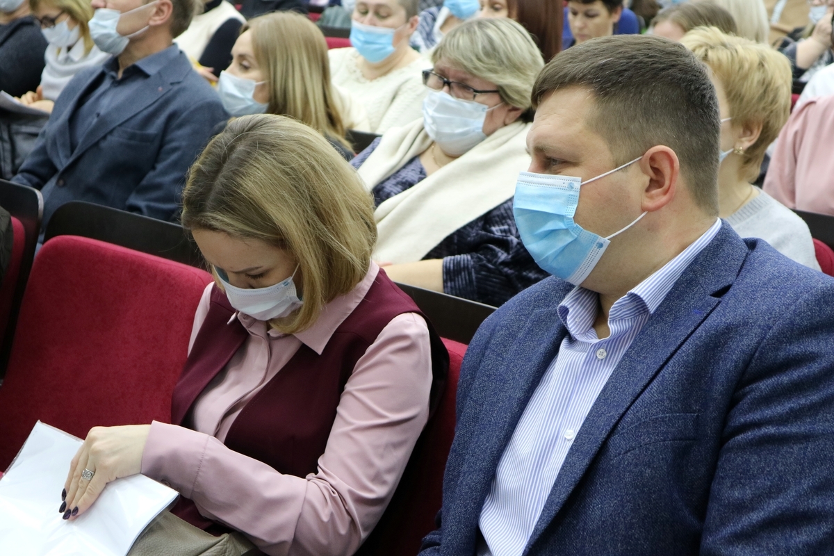 Директор департамента здравоохранения Алексей Сигидаев ответил на вопросы сотрудников медицинских учреждений