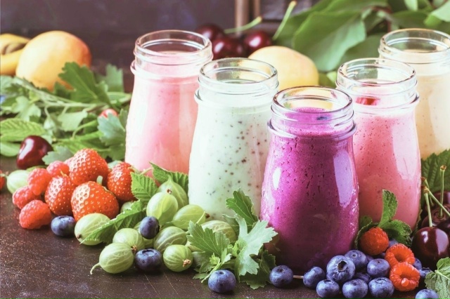 Чем заменить алкогольные напитки на праздничном столе?