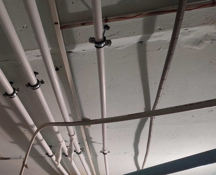 Модернизация первичного звена: продолжается капитальный ремонт в Каргапольской центральной районной больнице