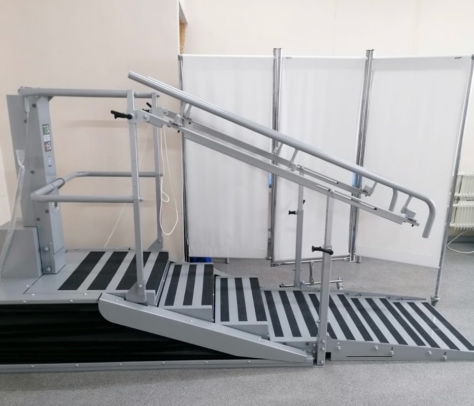 Курганский областной госпиталь для ветеранов войн получил новое оборудование для реабилитации