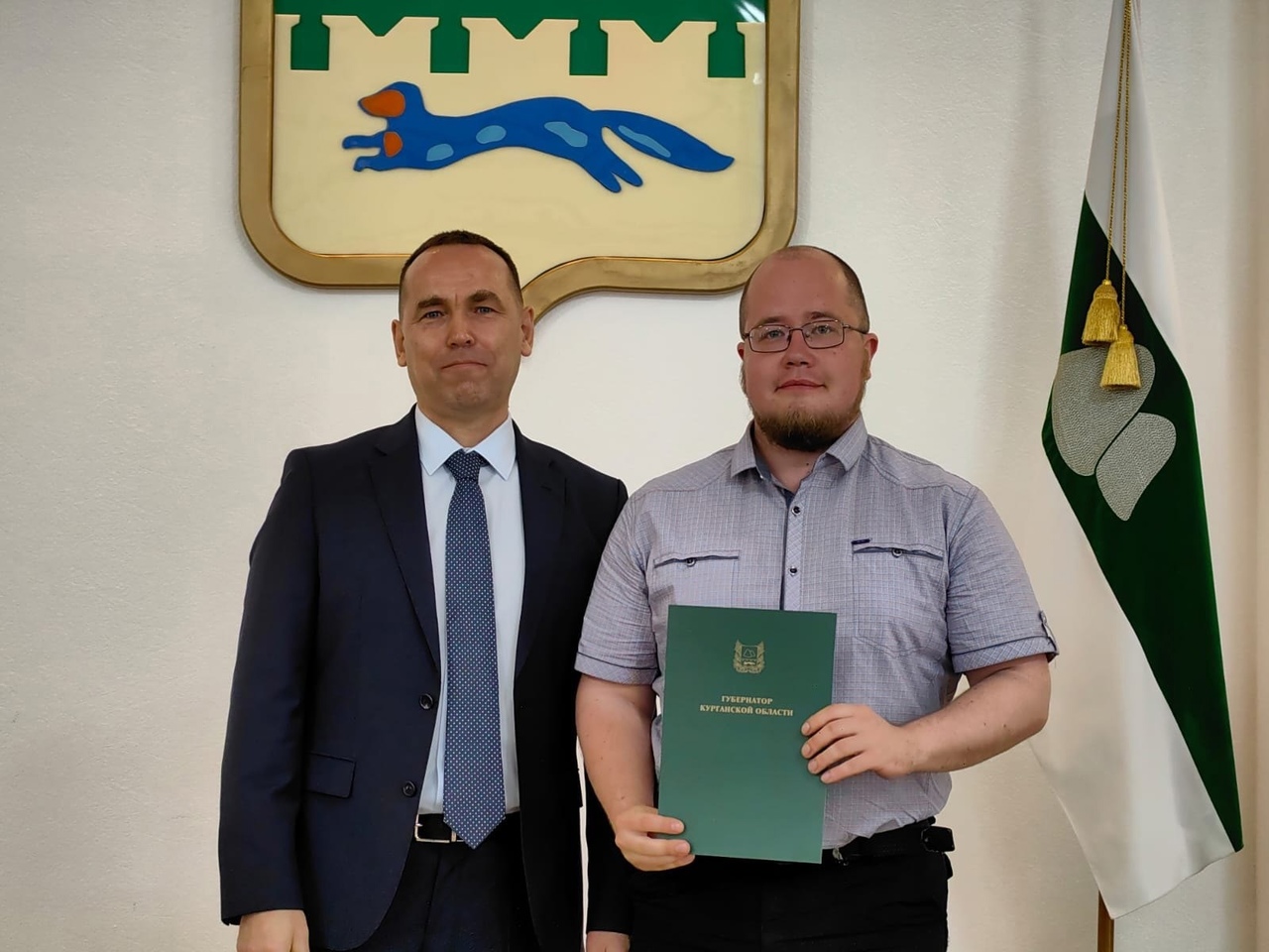 Губернатор Вадим Шумков накануне профессионального праздника вручил награды медицинским работникам региона