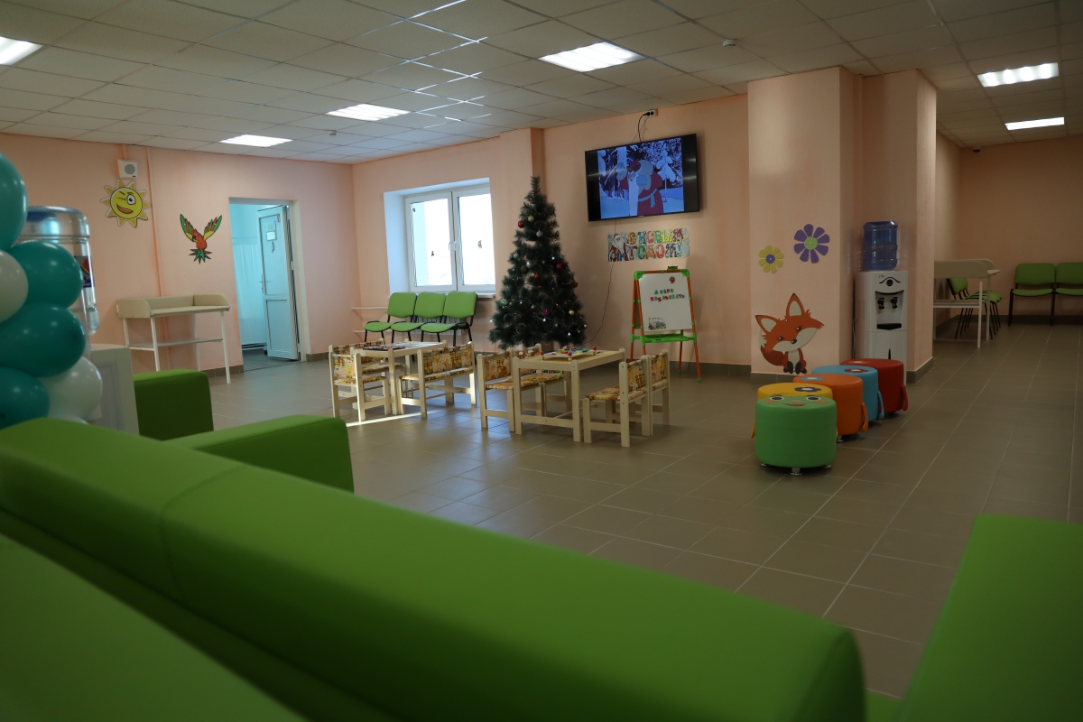 В Заозерном завершили строительство детской поликлиники на 500 посещений в сутки