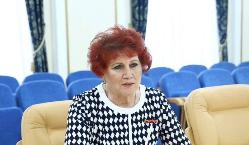 На вопросы жителей региона в эфире телерадиокомпании ГТРК "Курган" ответит директор Департамента здравоохранения Курганской области Елена Викторовна Островских