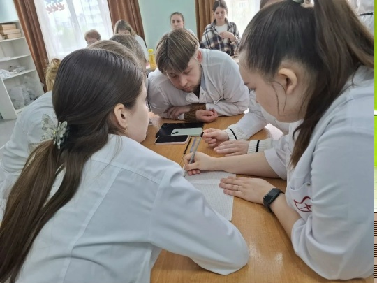В Курганском базовом медицинском колледже прошел настоящий праздник знаний и профессионального мастерства! В честь Международного Дня акушерки.