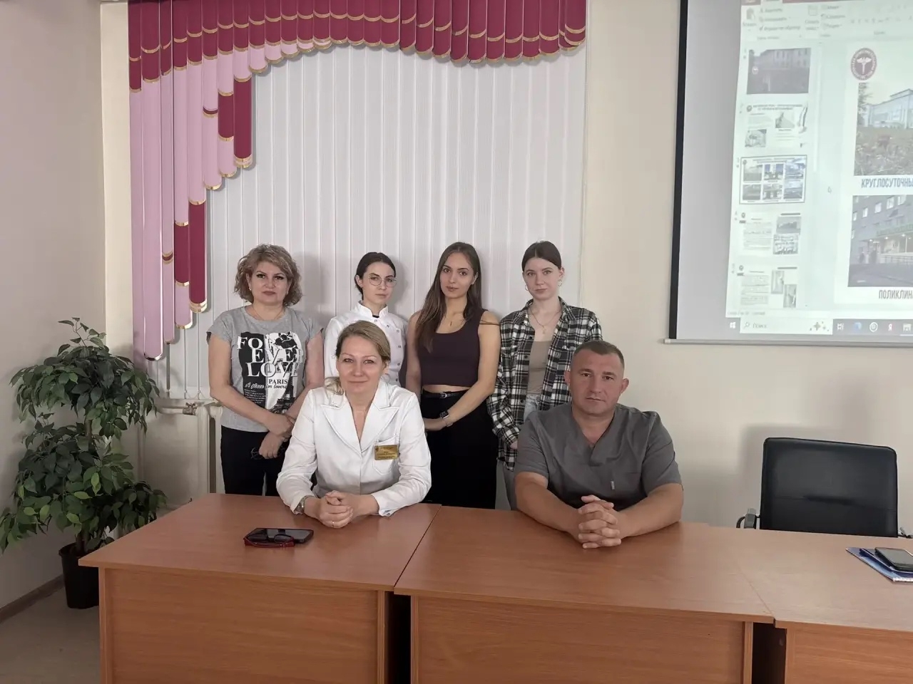 В Курганской областной больнице № 2 состоялась встреча со студентами 5 курса Южно-Уральского государственного медицинского университета, которые в настоящее время проходят практику на базе медучреждения В Курганской областной больнице № 2 состоялась встреча со студентами 5 курса Южно-Уральского государственного медицинского университета, которые в настоящее время проходят практику на базе медучреждения