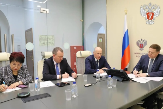 Виктор Фисенко принял участие в заседании Общественного совета при Минздраве России.