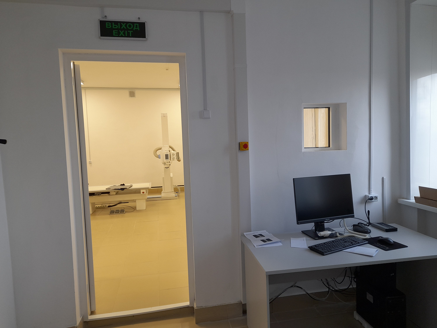 В Лебяжьевской центральной районной больнице завершили ремонт 2 и 4 этажа поликлиники